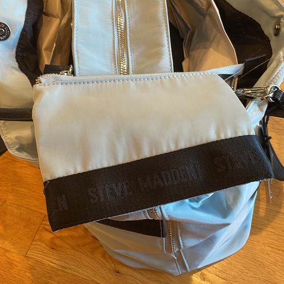 Steve Madden Bag - Picture 4 of 11